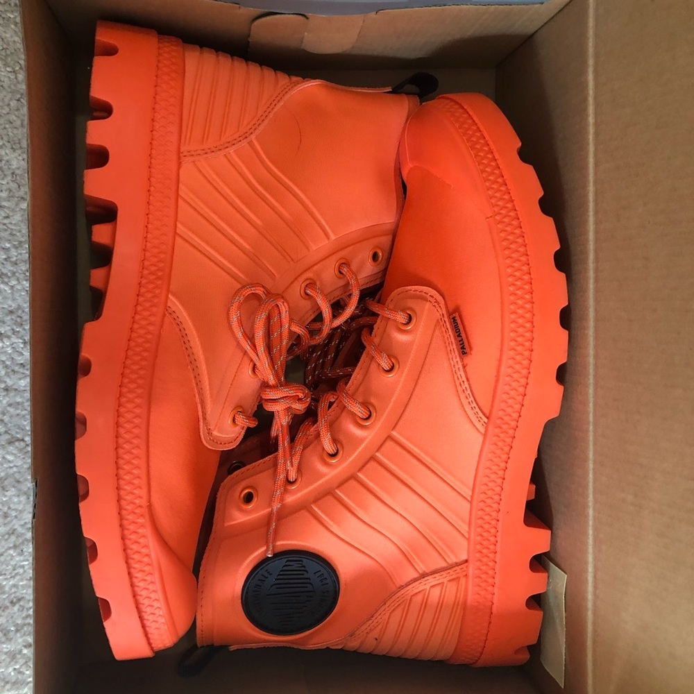 BRAND NEW FREE PEOPLE BOOTS